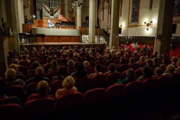 Заслуженный артист России Александр Гиндин. Международный фестиваль «Музыкальная весна», 19 Марта 2024г. — фото 6