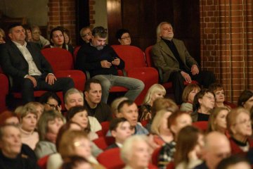 Заслуженный артист России Александр Гиндин. Международный фестиваль «Музыкальная весна», 19 Марта 2024г. — фото 8