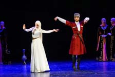 Государственный фольклорный ансамбль песни и танца «Нохчо», фестиваль «Русская музыка на Балтике», Драмтеатр, 14 Мая 2025г. — фото 19