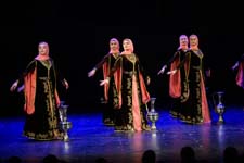 Государственный фольклорный ансамбль песни и танца «Нохчо», фестиваль «Русская музыка на Балтике», Драмтеатр, 14 Мая 2025г. — фото 18