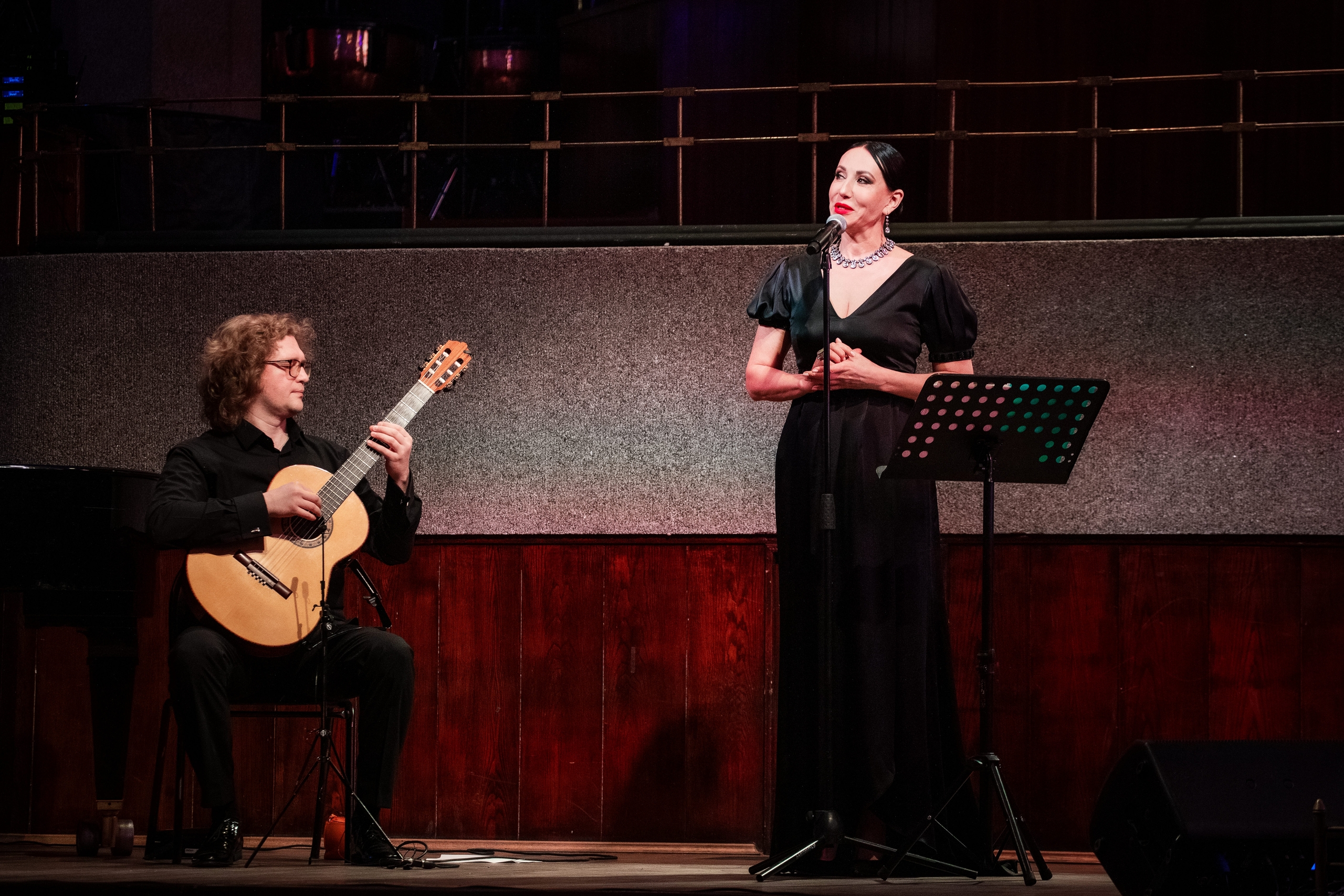 «Романс с романсом»: Алика Смехова и Роман Зорькин в овациях калининградцев