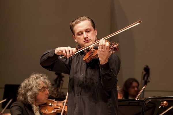 «Звездные» исполнители и скрипка Гварнери