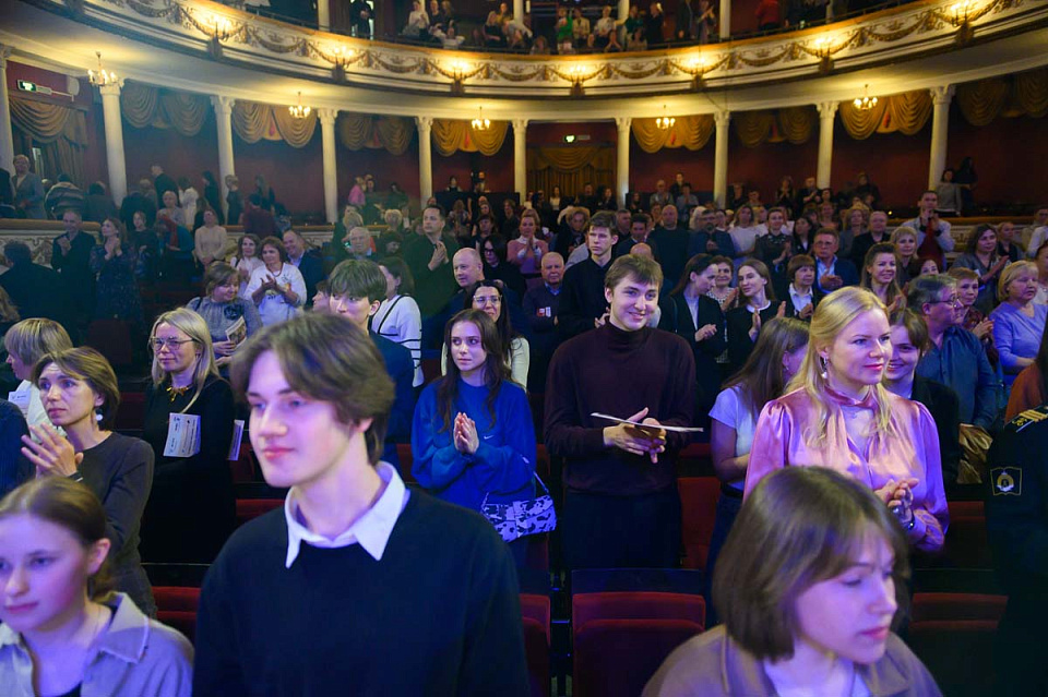 Концертно-сценическая версия оперы о Великой Отечественной войне «Зори здесь тихие» в исполнении Госкапеллы России, 28 Апреля 2025г. — фото 36