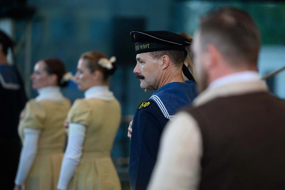 Музыкальное героическое повествование «Раскинулось море широко», пл.Победы, 9 Мая 2025г. — фото 3