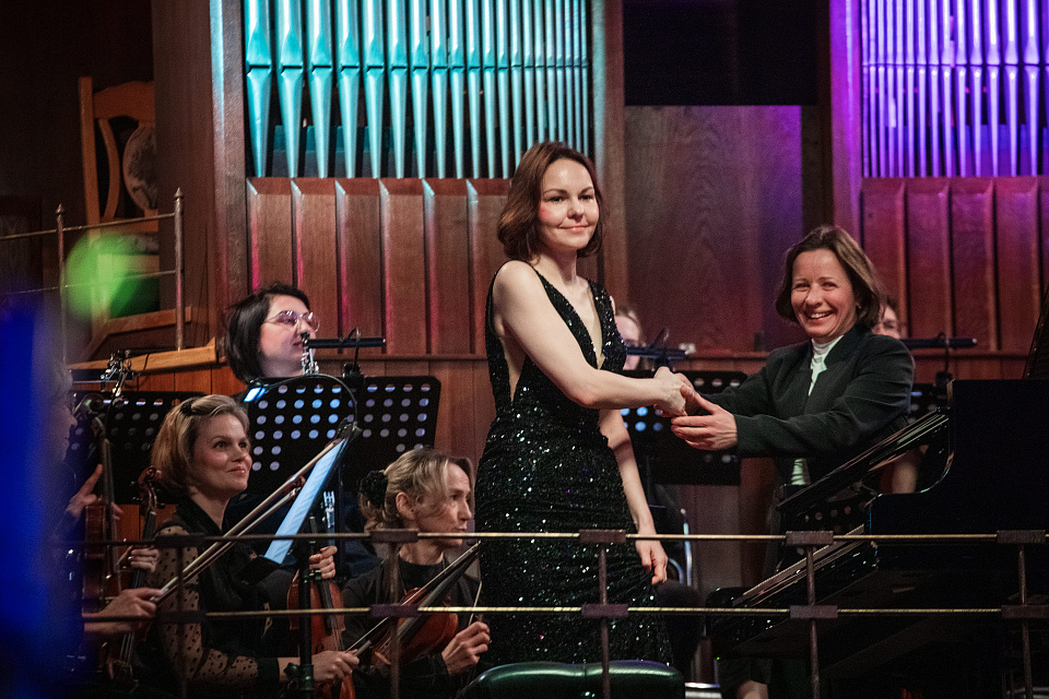 Второй концерт Рахманинова в исполнении Оркестра филармонии и Анны Ушаковой. "Русская музыка на Балтике" — фото 9