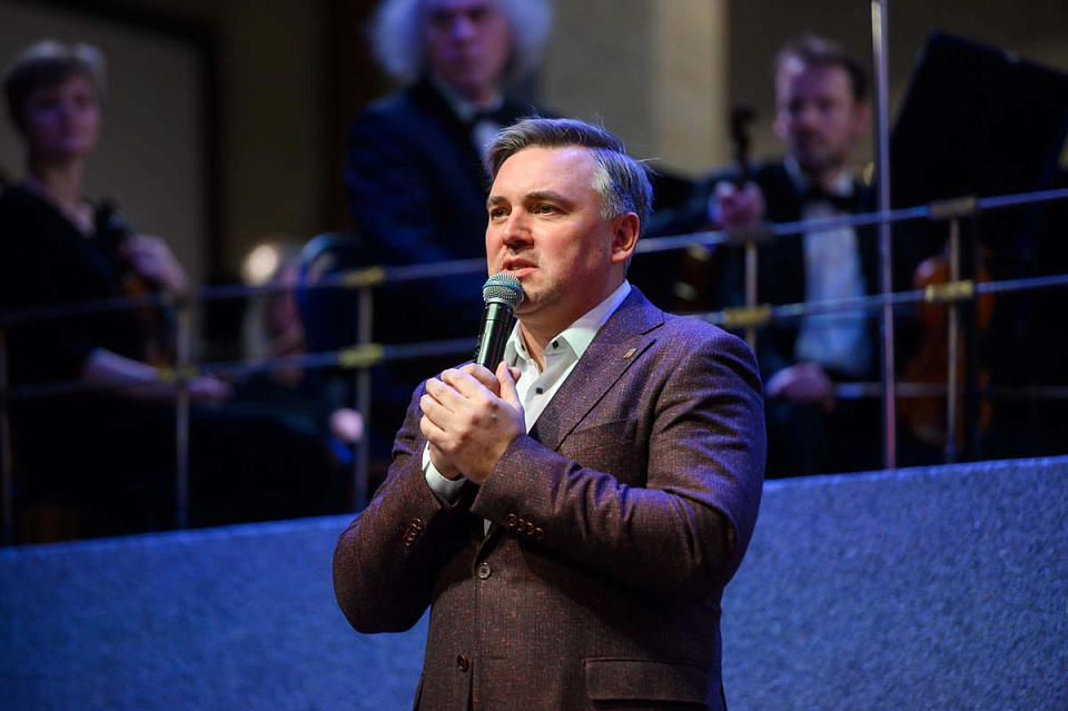 Государственный академический симфонический оркестр России им.Е.Ф. Светланова, дирижёр Д.Юровский, солист П.Милюков, 13 Апреля 2025г. — фото 2