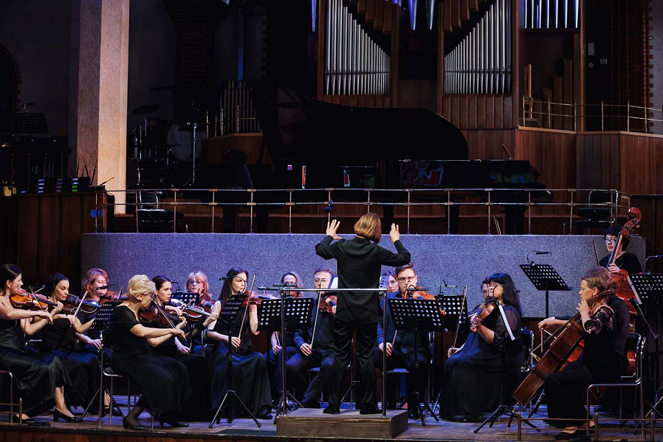 Открытие фестиваля «Бахослужение», Камерный оркестр, дирижёр — Е.Толкачёва, М.Гаврилюк, А.Гиндин, А.Ушакова, 20 Июля 2025г. — фото 5