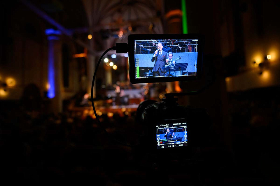 Дмитрий Носков и его квинтет, Камерный оркестр филармонии, дирижёр Елена Толкачёва, Международный фестиваль "Джаз в филармонии", 15 Ноября 2025г. — фото 11