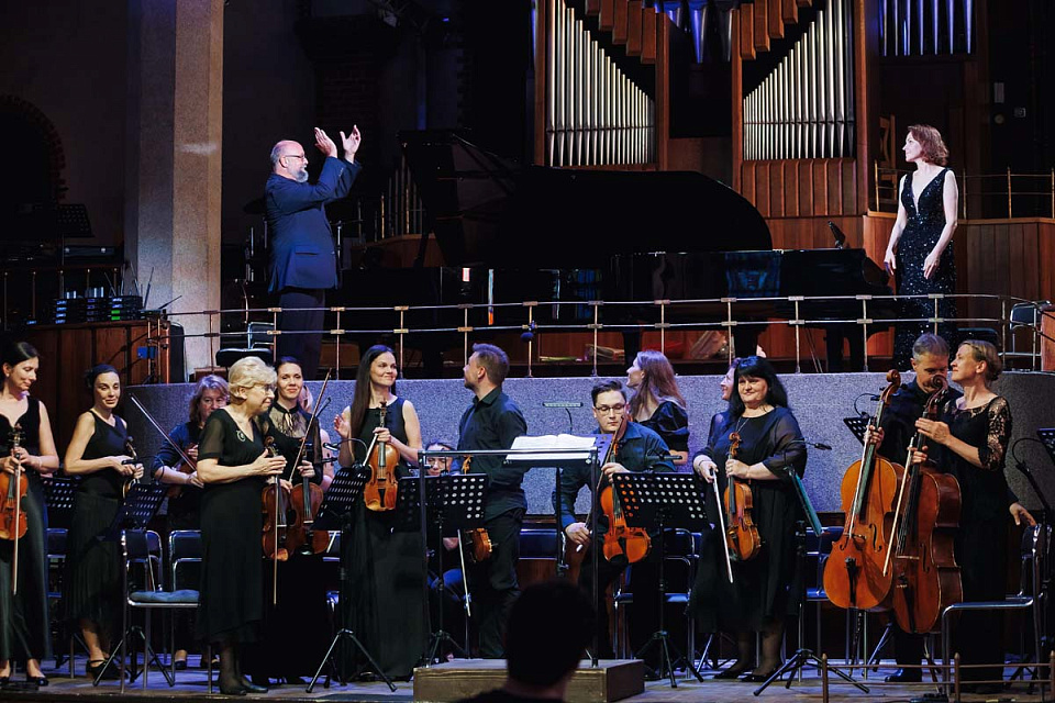 Открытие фестиваля «Бахослужение», Камерный оркестр, дирижёр — Е.Толкачёва, М.Гаврилюк, А.Гиндин, А.Ушакова, 20 Июля 2025г. — фото 25