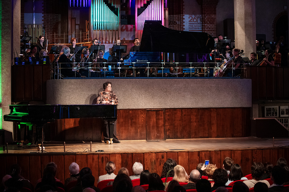 Второй концерт Рахманинова в исполнении Оркестра филармонии и Анны Ушаковой. "Русская музыка на Балтике" — фото 3