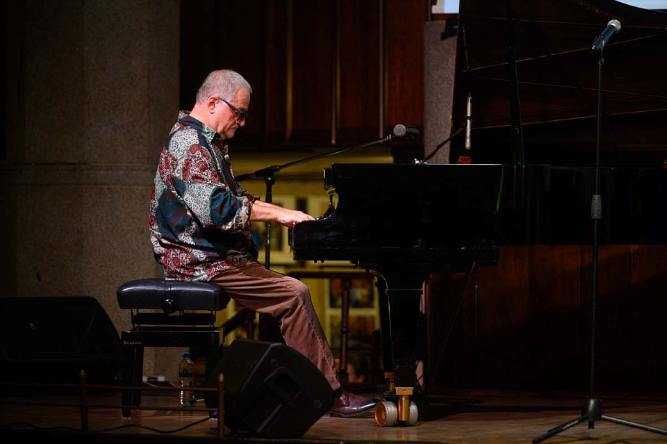 Второй концерт Международного фестиваля «Джаз в филармонии»: Трио "Столичное" Максима Пиганова, 10 Ноября 2024г. — фото 13