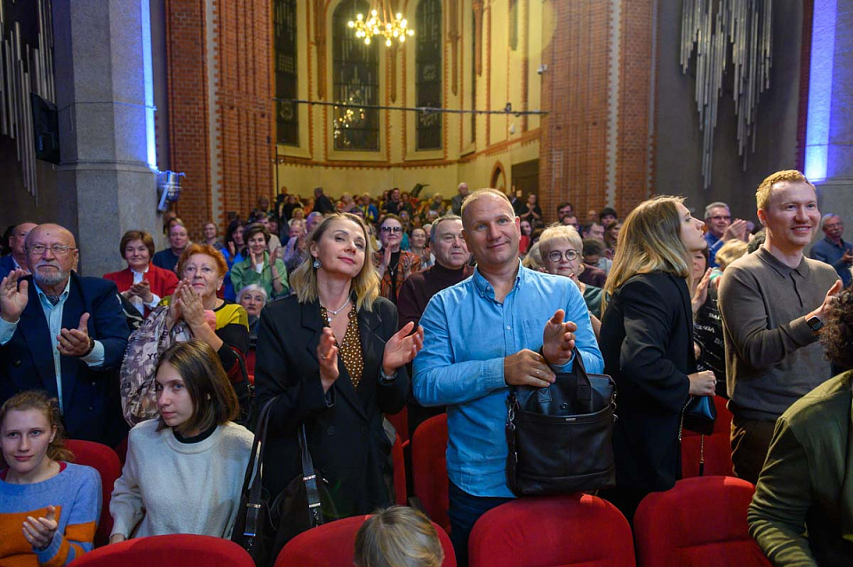 Нина Шацкая и Концертный духовой оркестр филармонии, из цикла к 65-летию Калининградской областной филармонии, 30 Сентября 2024г. — фото 24