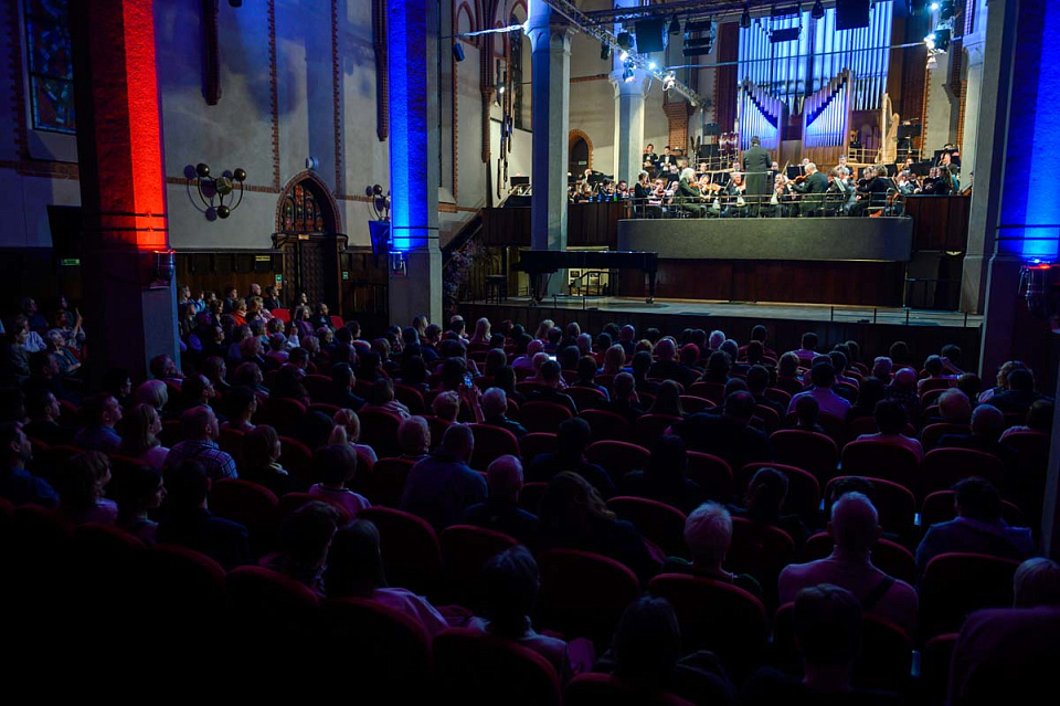 Государственный академический симфонический оркестр России им.Е.Ф. Светланова, дирижёр Д.Юровский, солист П.Милюков, 13 Апреля 2025г. — фото 17