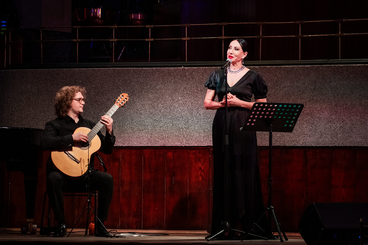 Алика Смехова с программой «Роман с романсом»