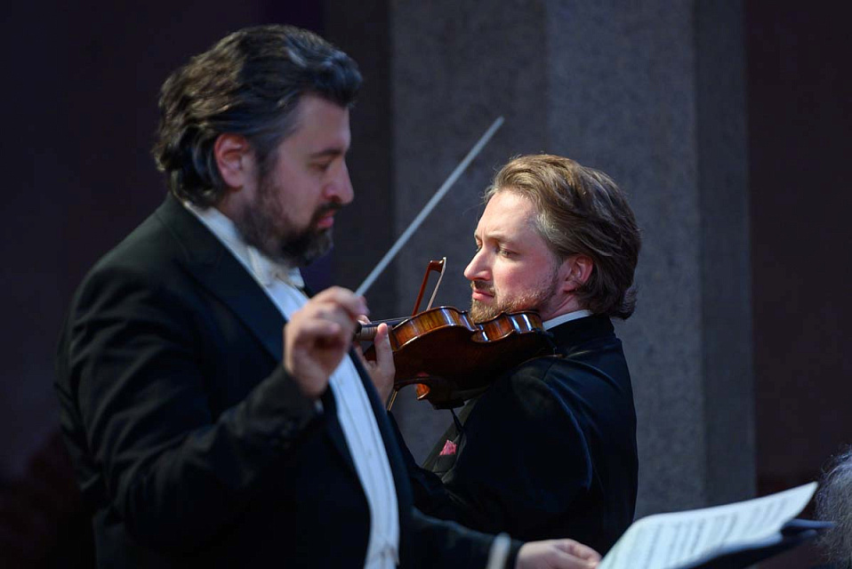 Государственный академический симфонический оркестр России им.Е.Ф. Светланова, дирижёр Д.Юровский, солист П.Милюков, 13 Апреля 2025г. — фото 10