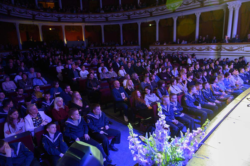 Концертно-сценическая версия оперы о Великой Отечественной войне «Зори здесь тихие» в исполнении Госкапеллы России, 28 Апреля 2025г. — фото 13