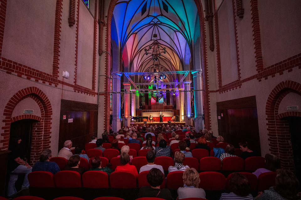 Алика Смехова с программой «Роман с романсом» — фото 3