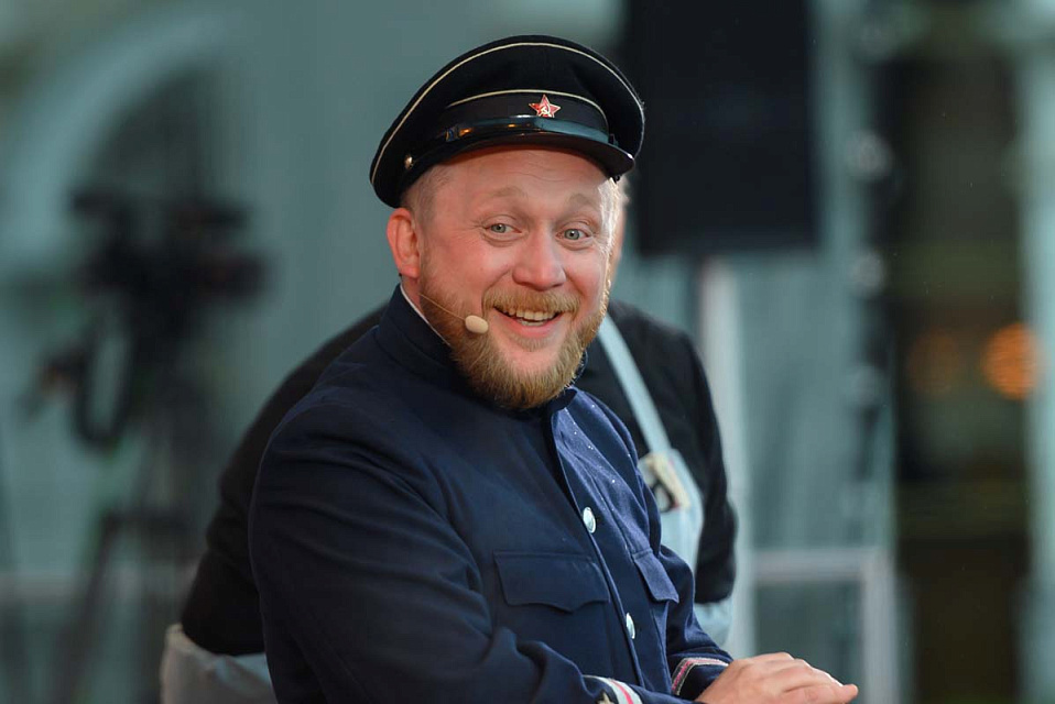 Музыкальное героическое повествование «Раскинулось море широко», пл.Победы, 9 Мая 2025г. — фото 13