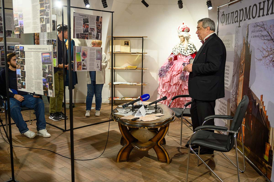 Открытие малого зала и выставки «Юбилей Калининградской филармонии: тематическая выставка к 65-летию», 10 Октября 2024г. — фото 10